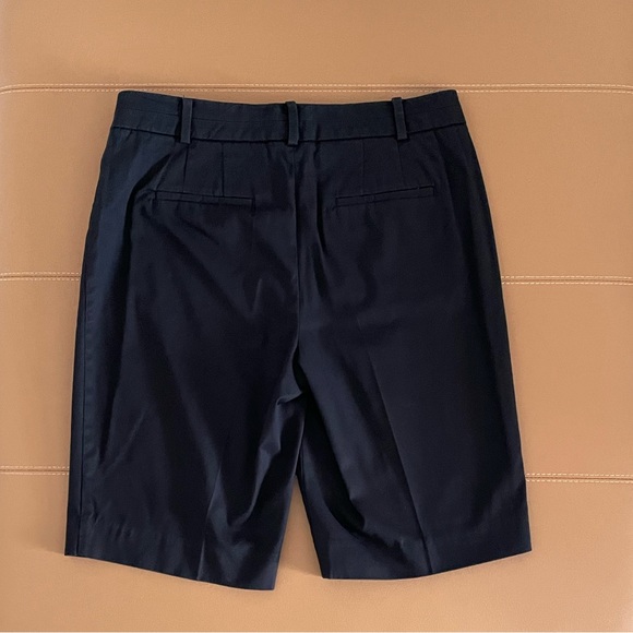 Talbots The Perfect Shorts. Size 4. Black color. - Picture 3 of 4